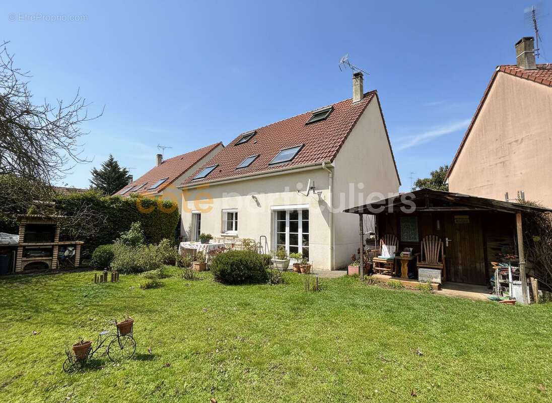 Maison à VILLENEUVE-SAINT-GEORGES