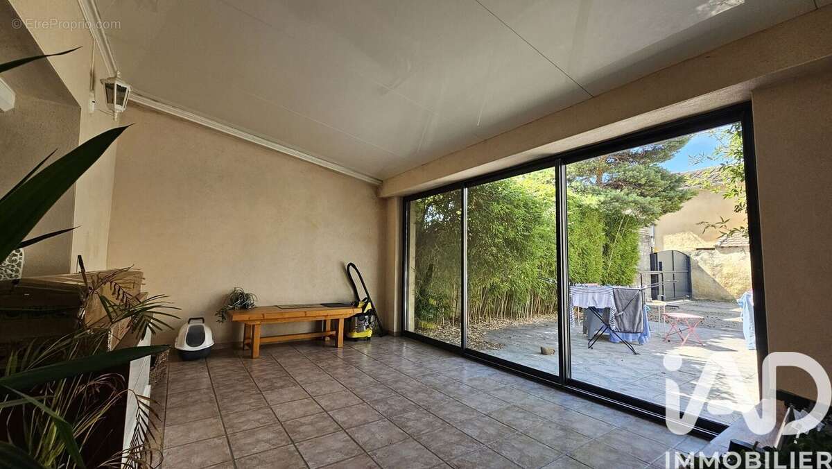 Photo 5 - Maison à SORGUES