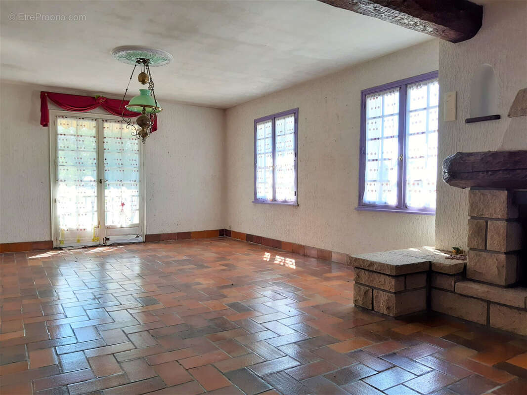 Spacieuse Maison avec ancien commerce-atelier - photo 5