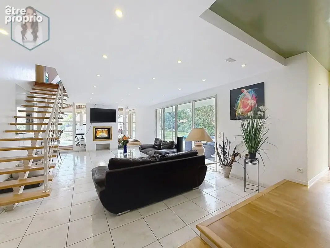 Maison 4 pièces 173 m² à vendre à Bizanos (64320) - photo 2