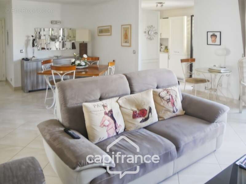Appartement à HYERES