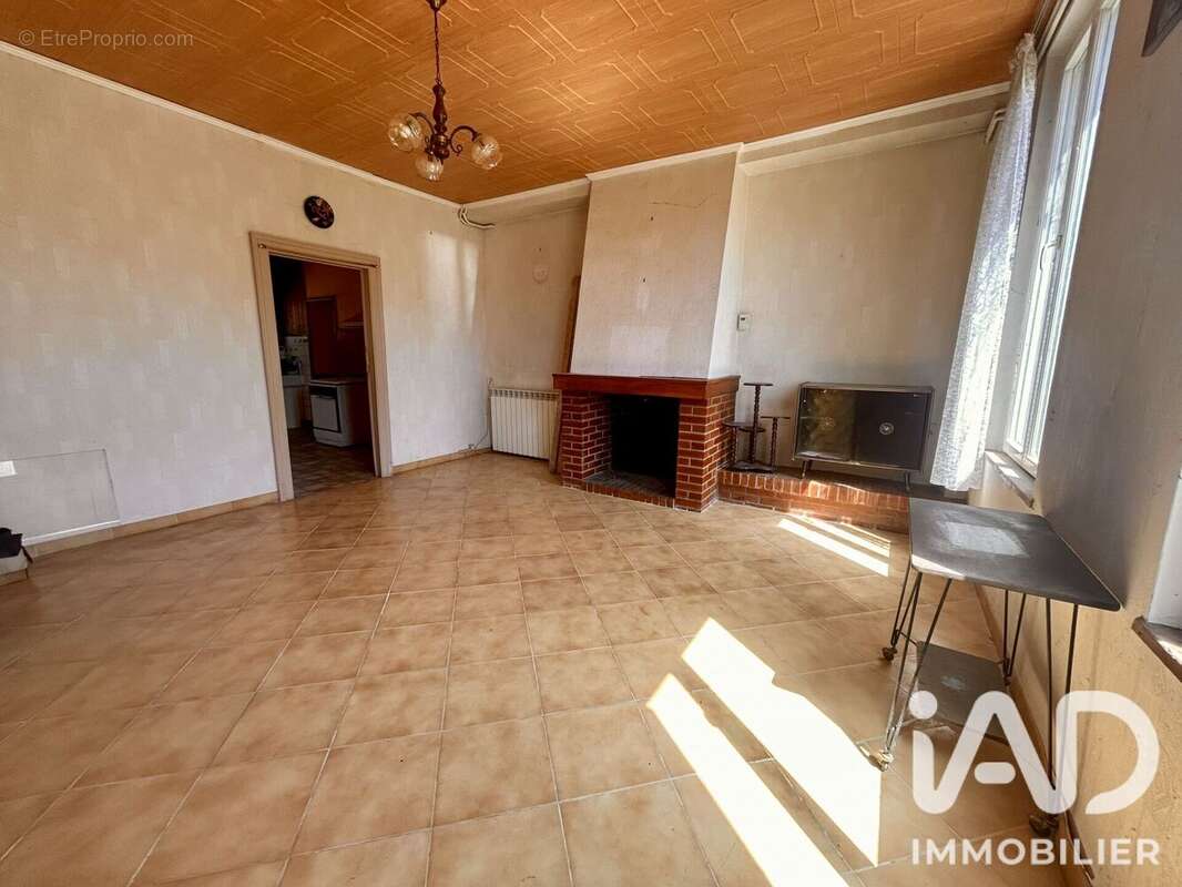 Photo 2 - Maison à ESTISSAC