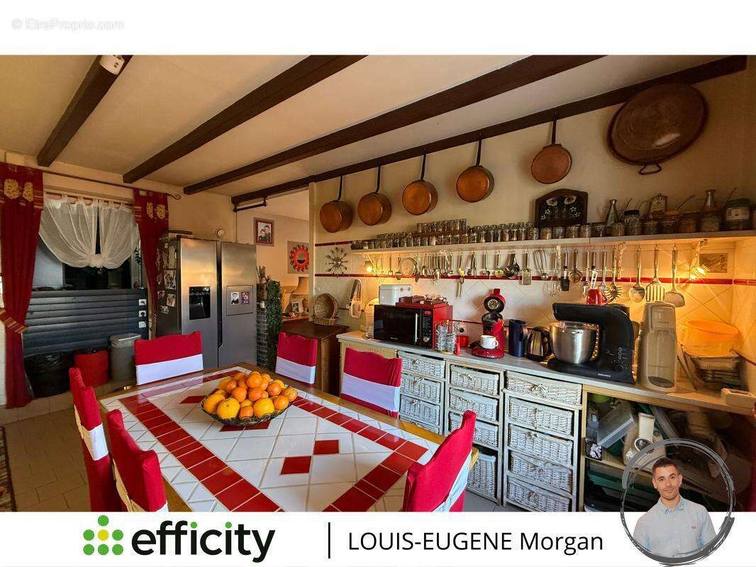 Maison à AVAILLES-LIMOUZINE