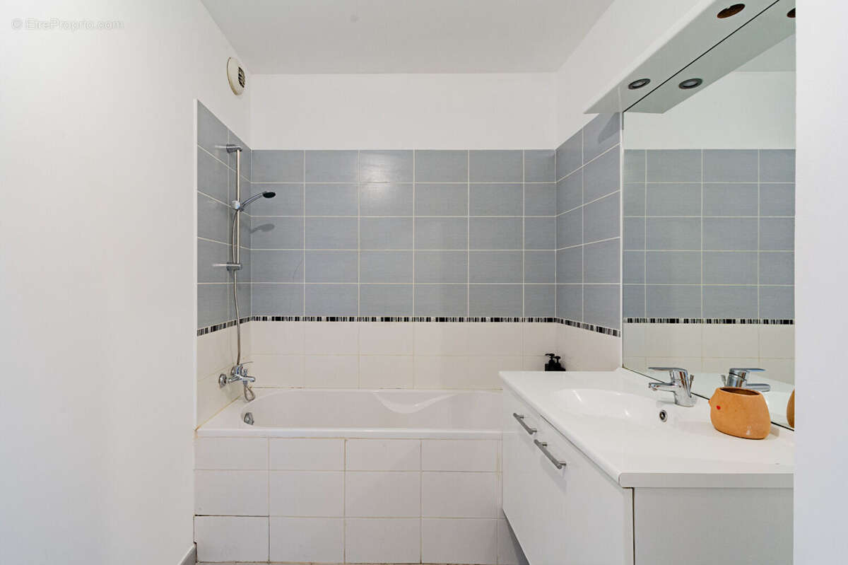 Appartement à MARSEILLE-12E