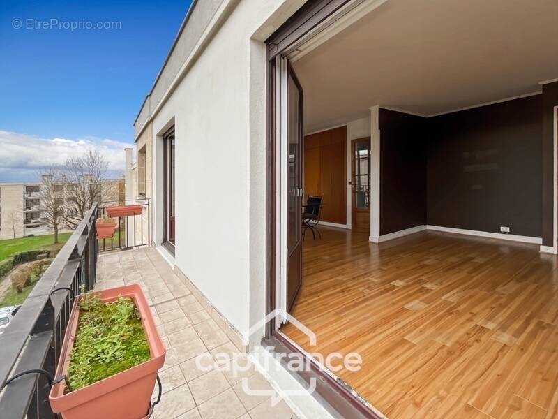 Appartement à CHENNEVIERES-SUR-MARNE