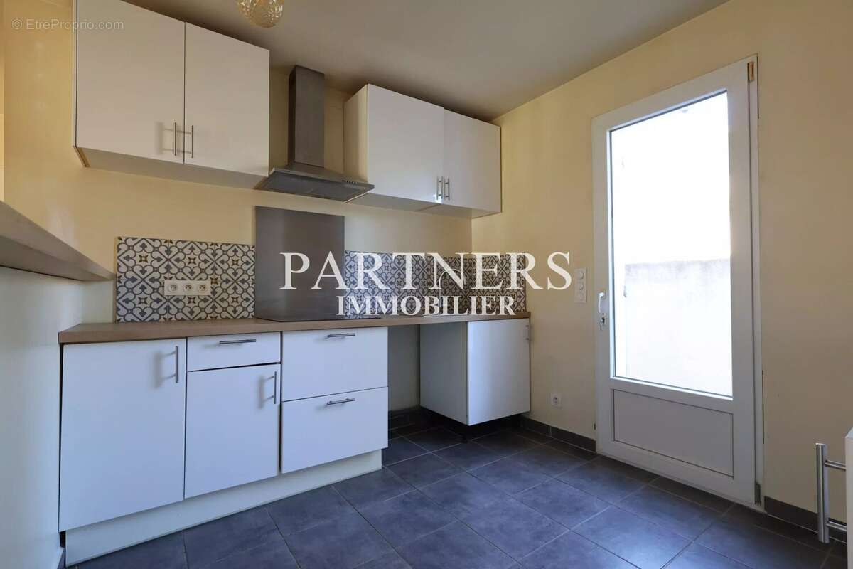 Appartement à SALON-DE-PROVENCE