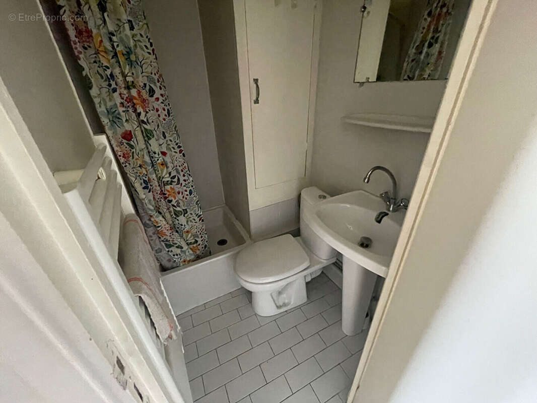 Appartement à PARIS-10E