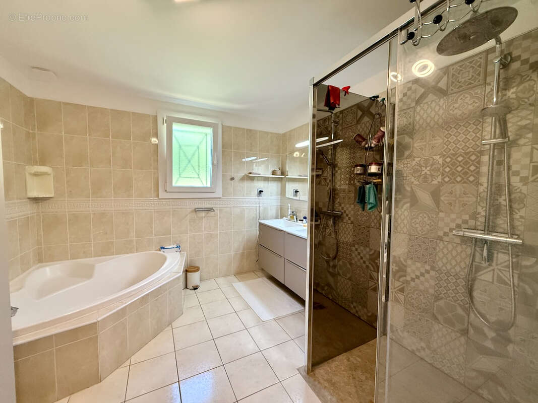 Maison à VILLENEUVE-SUR-LOT