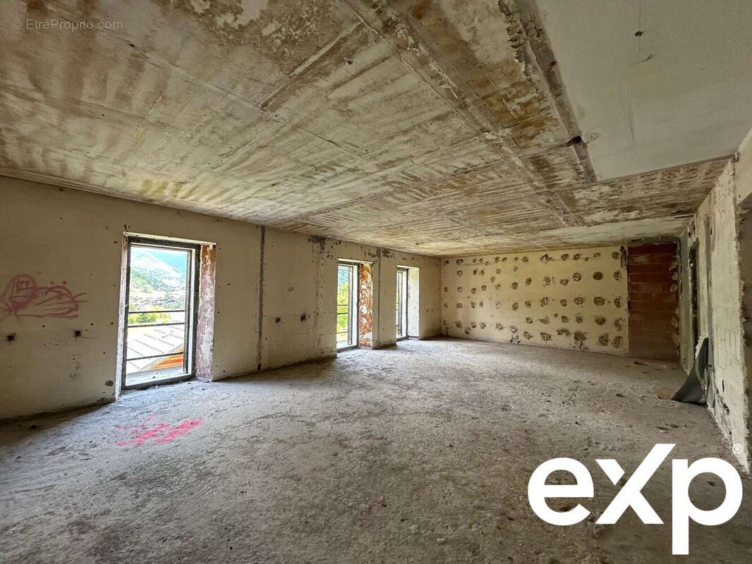 Appartement à ESSERT-ROMAND