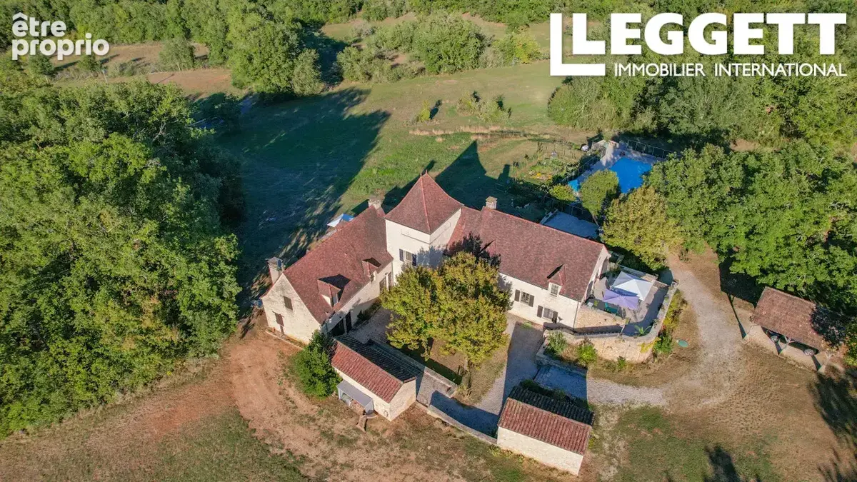Maison à GOURDON