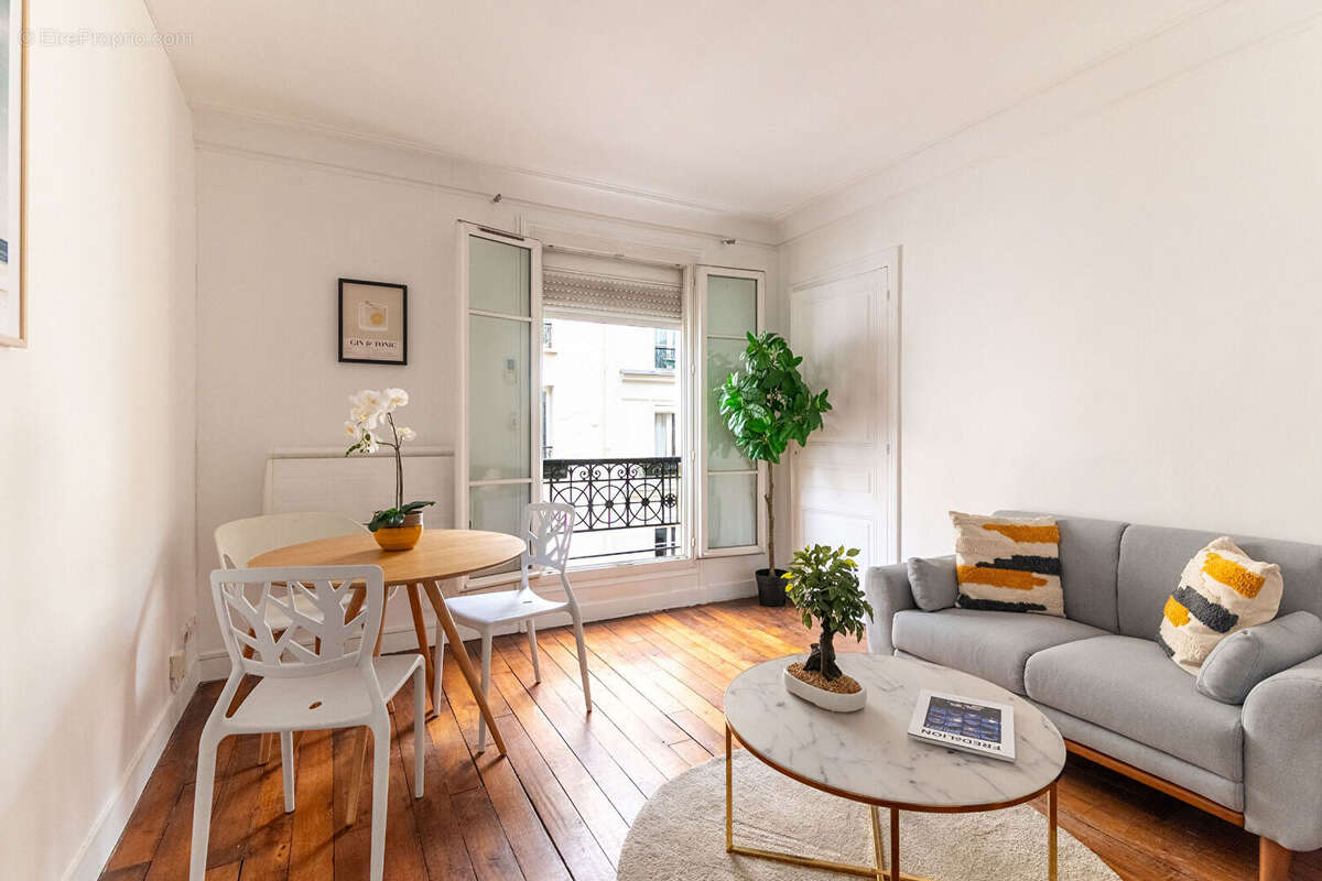 Appartement à PARIS-12E