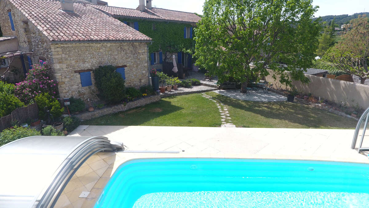 Maison à VAISON-LA-ROMAINE