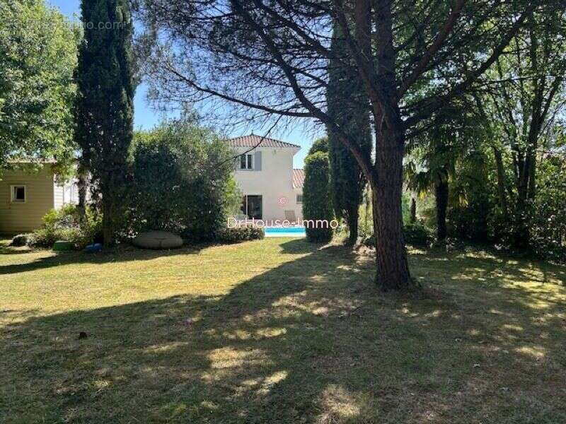 Maison à MIGNALOUX-BEAUVOIR