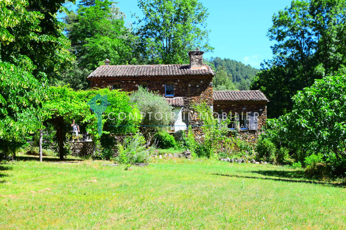 Dépt. 30 -   Mas en pierres de 220 m2 à CHAMBORIGAUD - Parcelles de 1,10 ha - photo 18