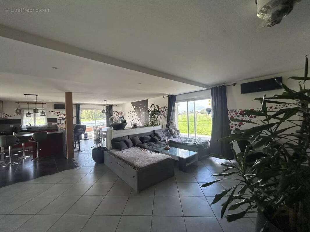 Maison à BLETTERANS