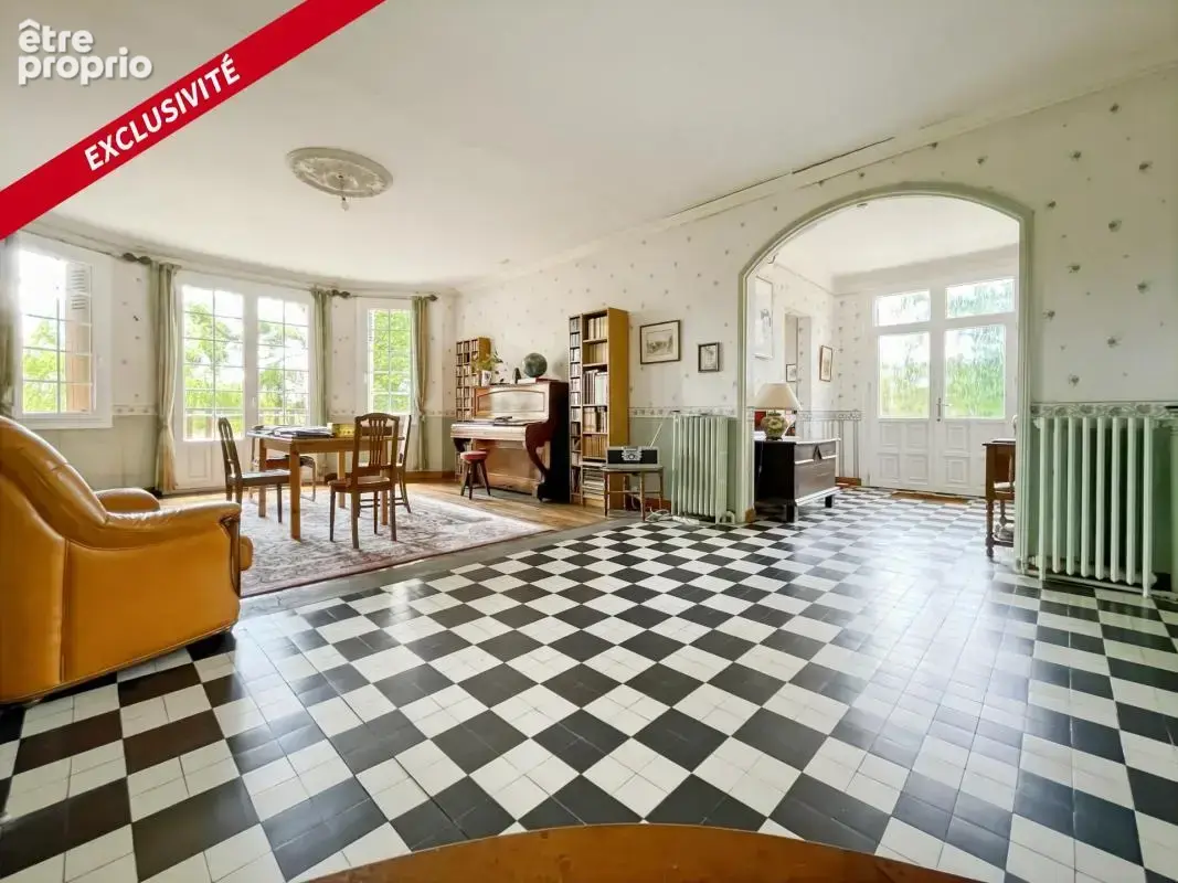 Maison bourgeoise en pierre de meulière - 300 m² - photo 5