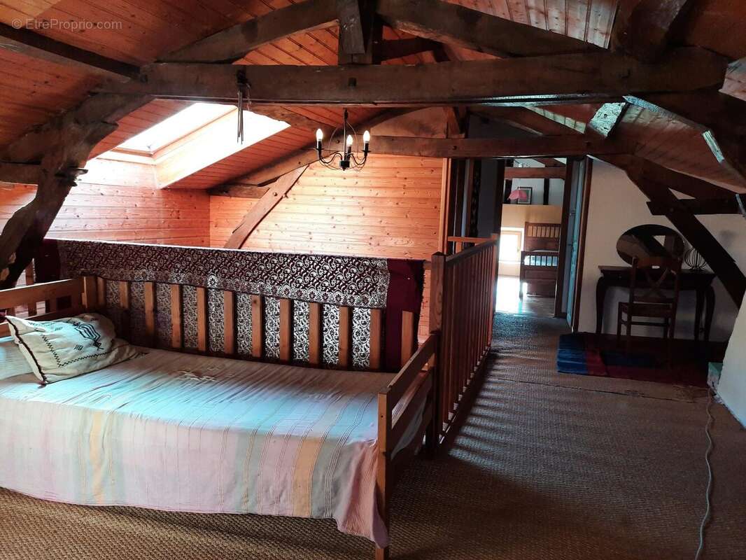 Appartement à SAINT-COLOMB-DE-LAUZUN