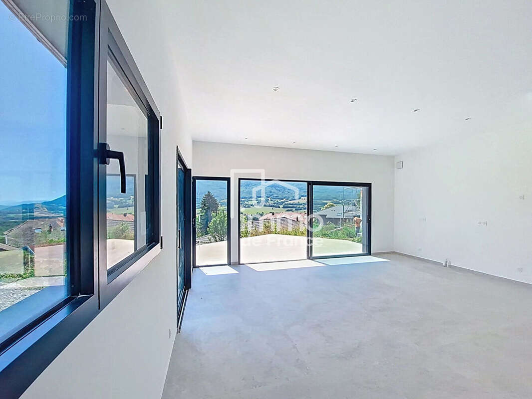 Maison à JONZIER-EPAGNY