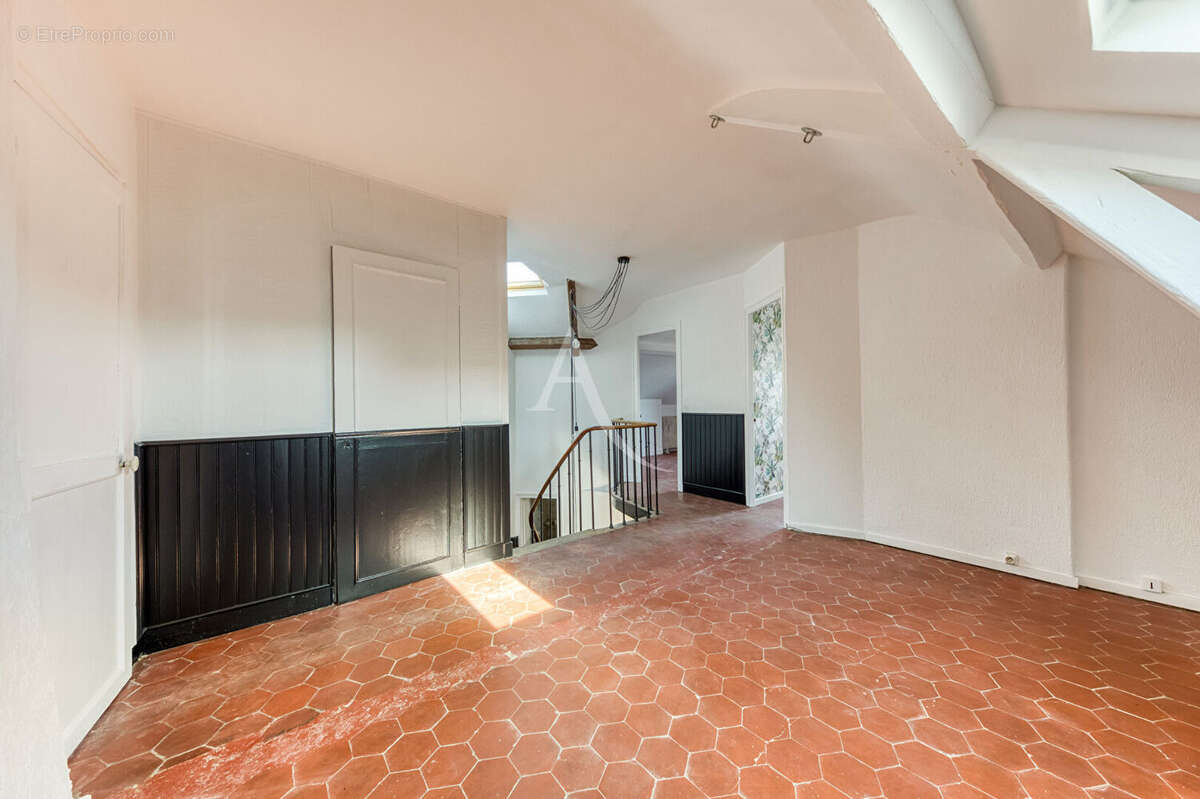 Maison Noisiel 6 pièce(s) 140 m2 - photo 8