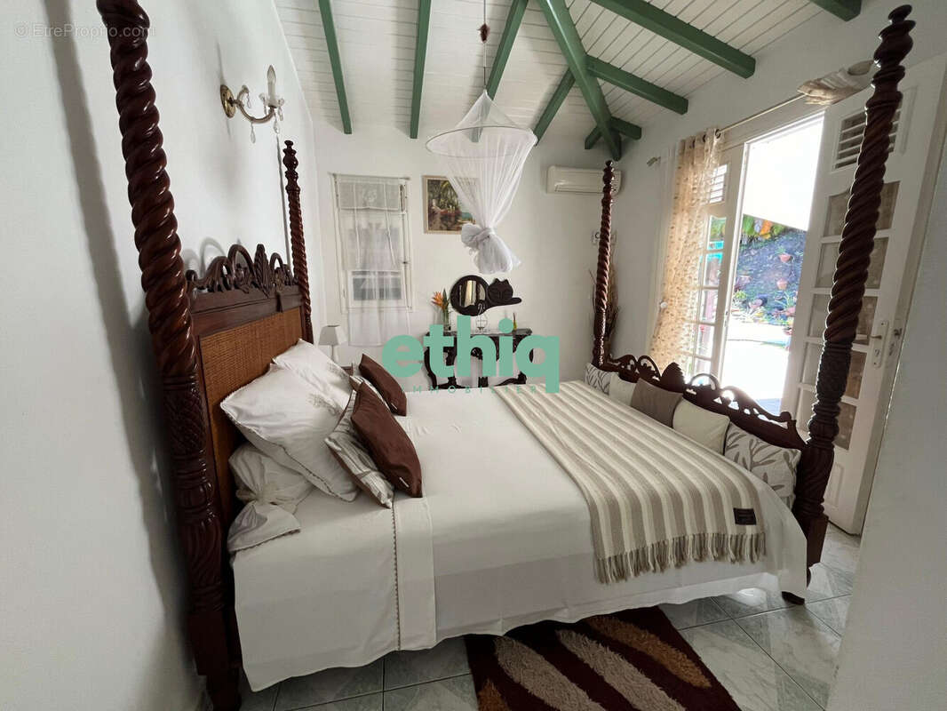 Appartement à DESHAIES