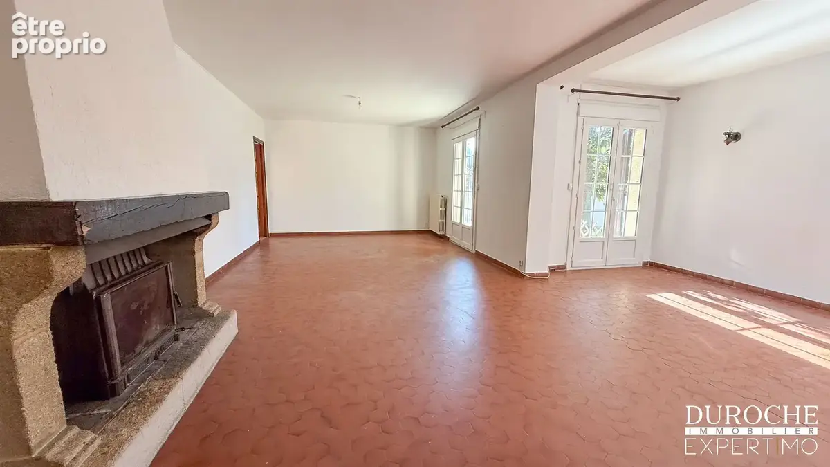 Orange, quartier résidentiel, maison de 208m2, 5 chambres et un bureau sur parcelle de 530m2 - photo 2