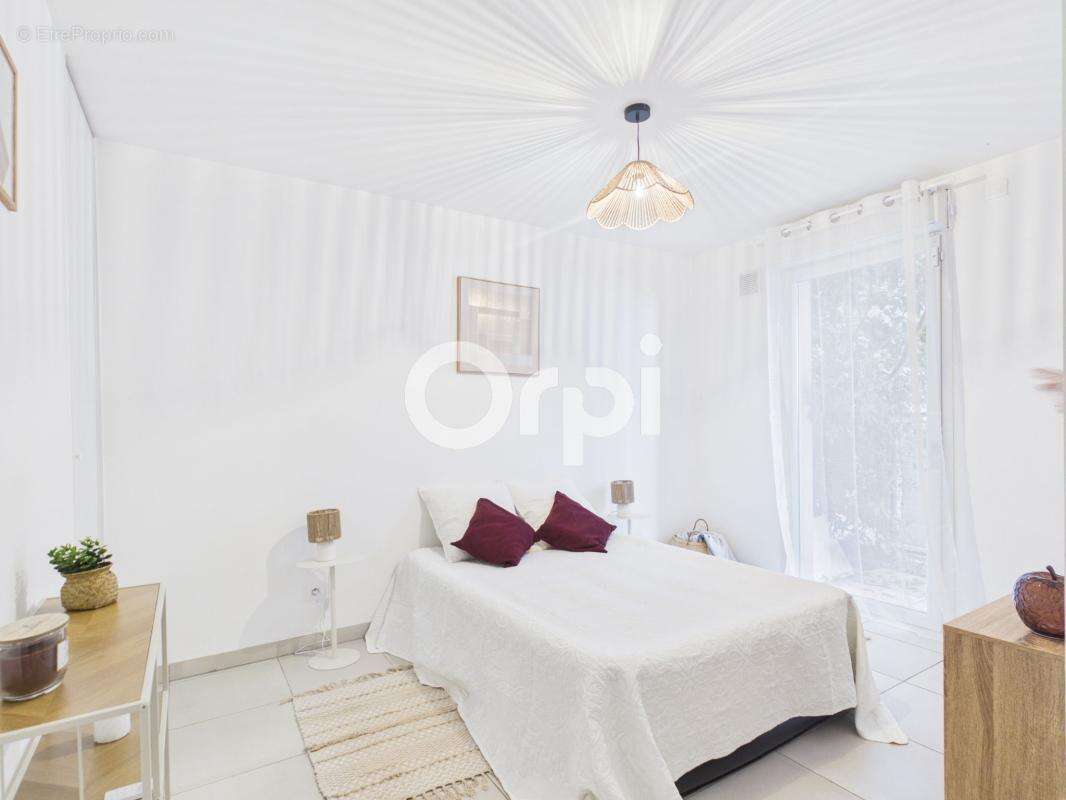 Appartement à MANDELIEU-LA-NAPOULE