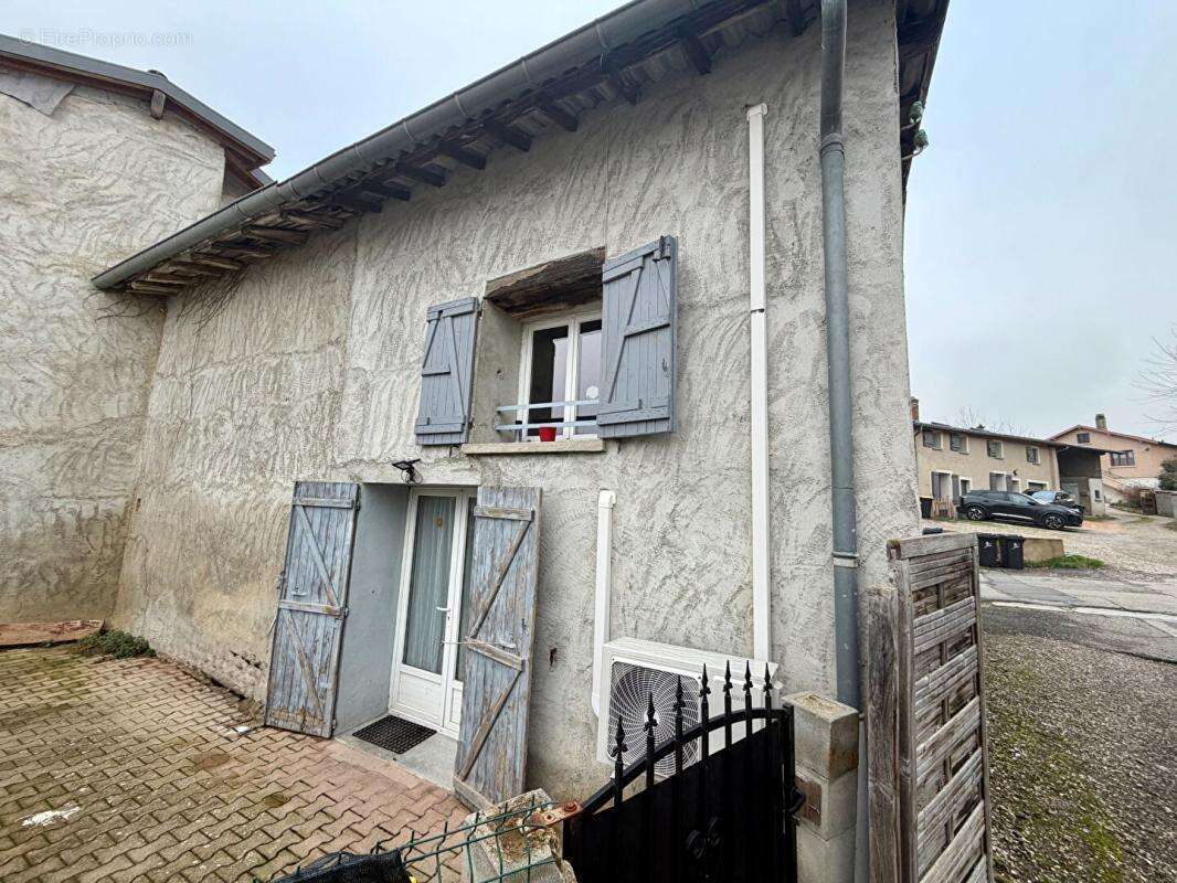 Maison à MIRIBEL