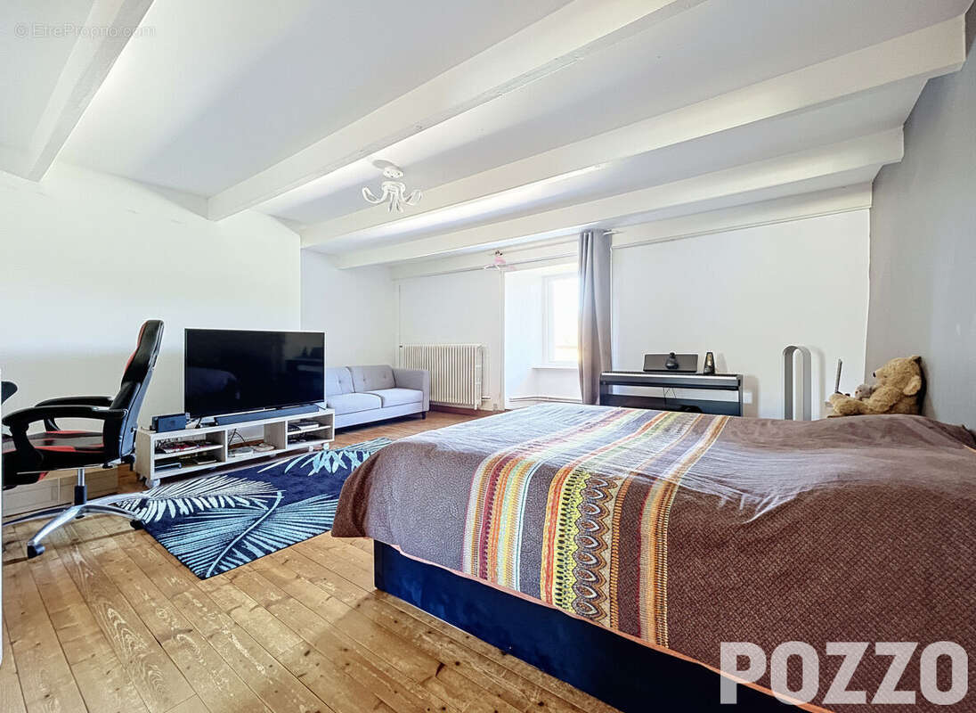 Propriété en pierre Quettreville sur sienne (50660) 8 pièces 216m² habitable 17000 m² terrain - photo 8
