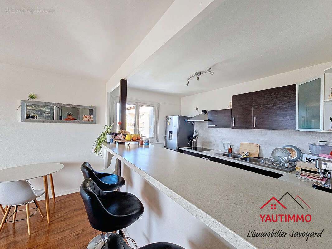 Appartement T2 de 51 m2 avec balcon, cave et parking à Ville-la-Grand - photo 6