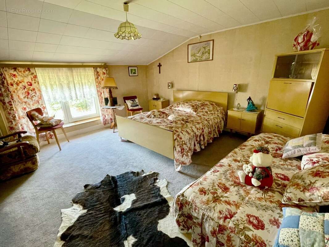 Maison à FRESNOIS-LA-MONTAGNE