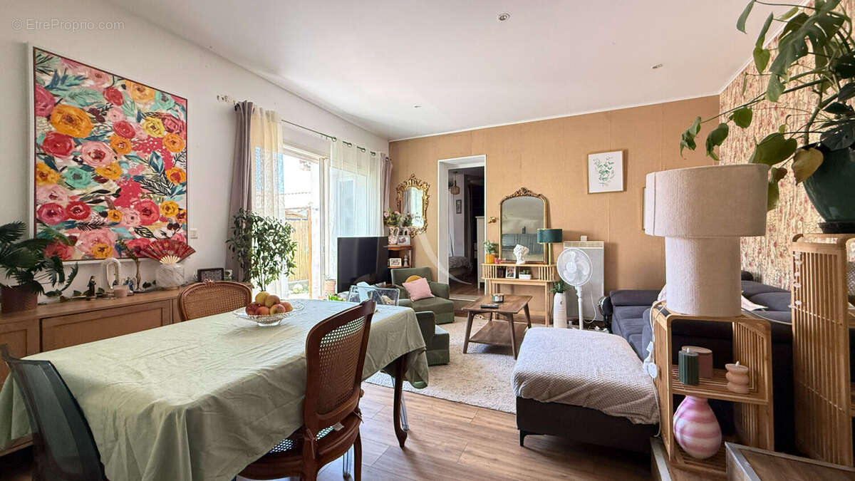 PENTAGONE LA ROCHE S/YON - Appartement Type III avec garage et cour privative - A VENDRE  Exclusivité AMANDA - photo 3