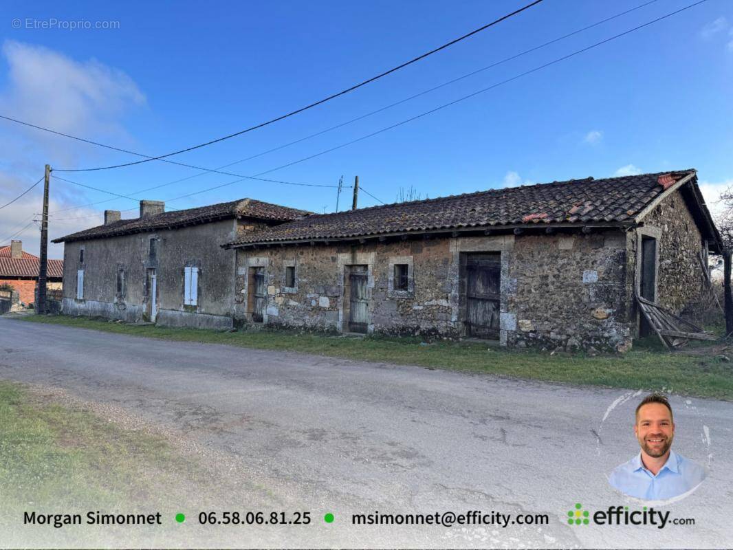 Maison à MAZEROLLES