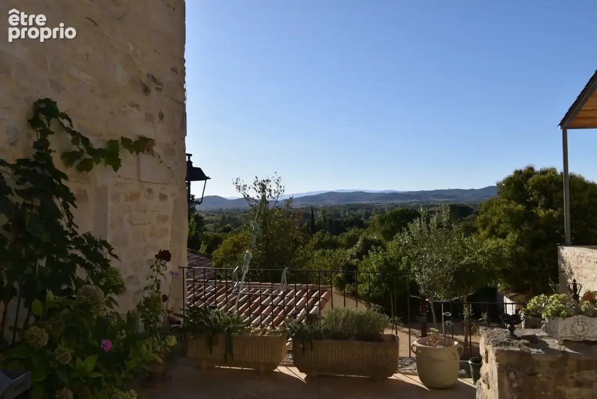 BARJAC – Maison de caractère en pierre datant de 1658 – Vue sur les Cévennes - photo 16