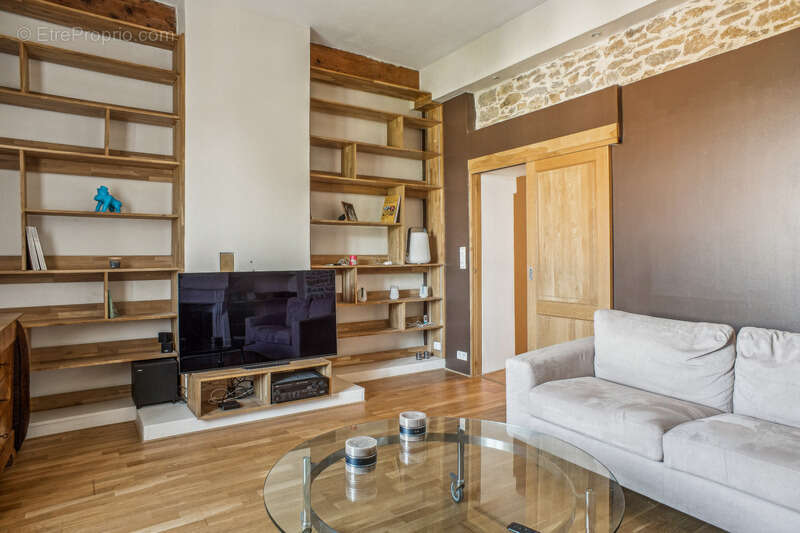 Maison à SAINT-CYR-AU-MONT-D&#039;OR