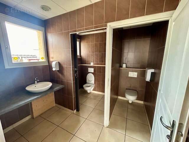 Commerce à ALBIEZ-MONTROND