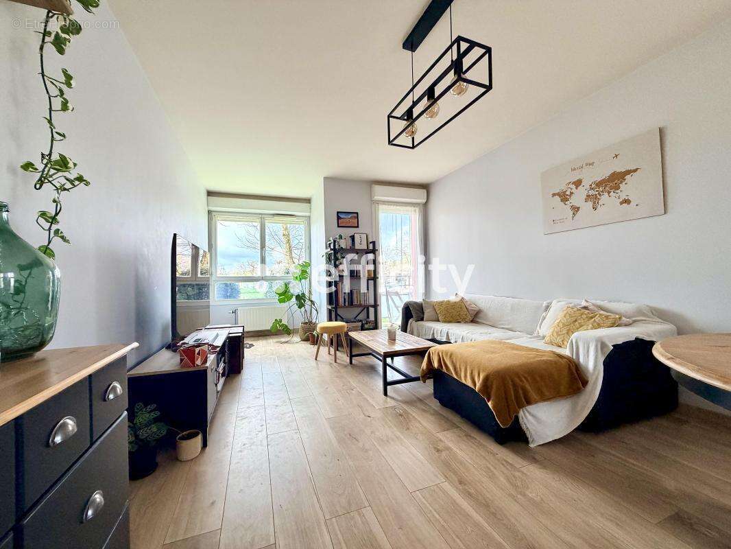 Appartement à CHARTRES-DE-BRETAGNE