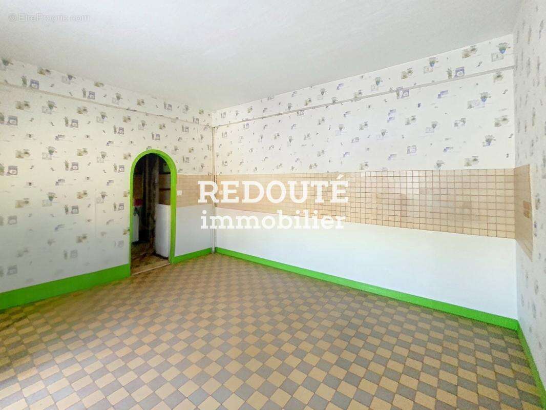 Maison T3 ( à rénover) avec jardin/garage/proche commodités - photo 6
