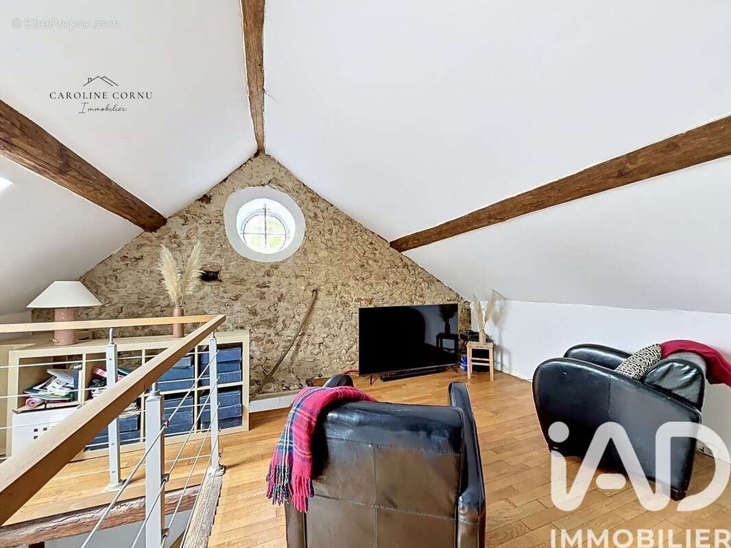 Maison 158 m² à Vert-Le-Petit  - photo 3