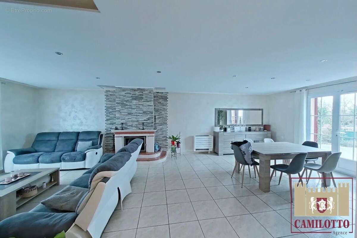 Maison à BOINVILLE-LE-GAILLARD