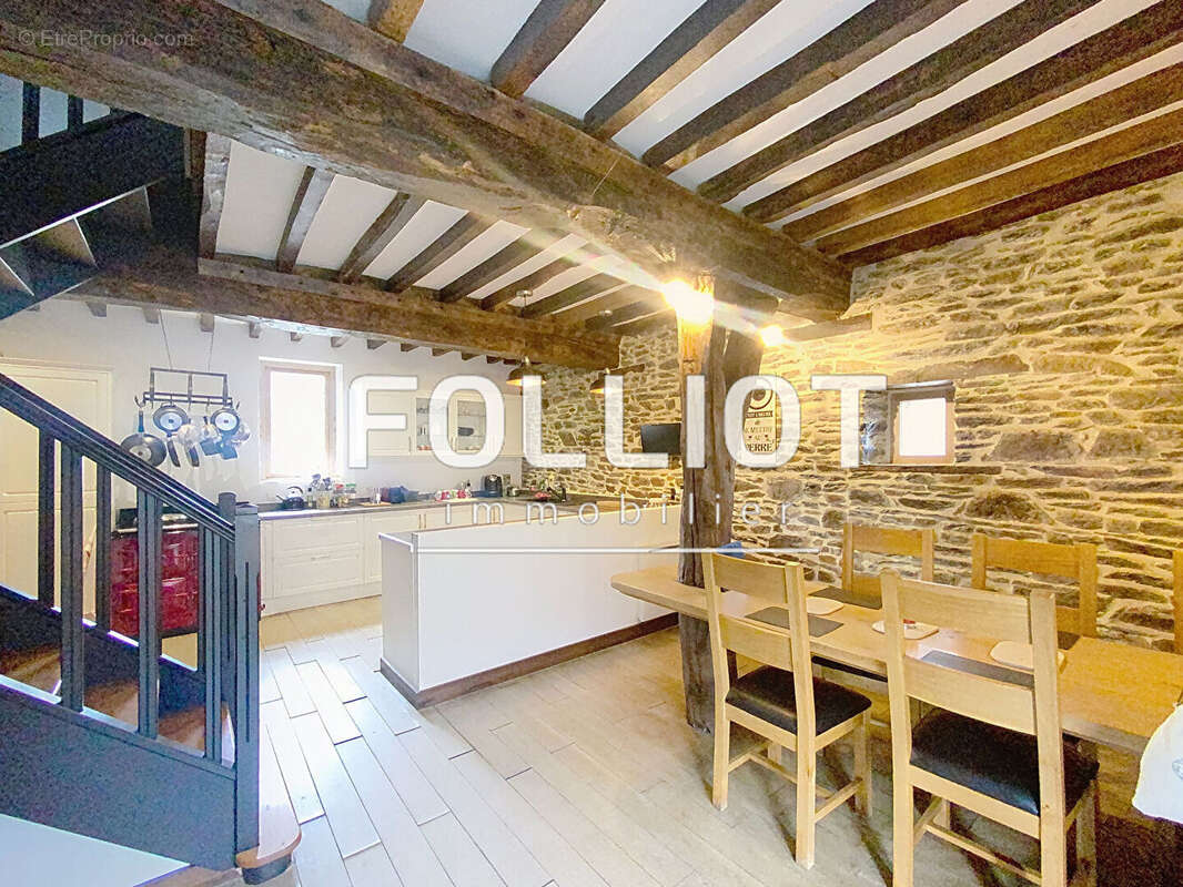 Maison à THURY-HARCOURT