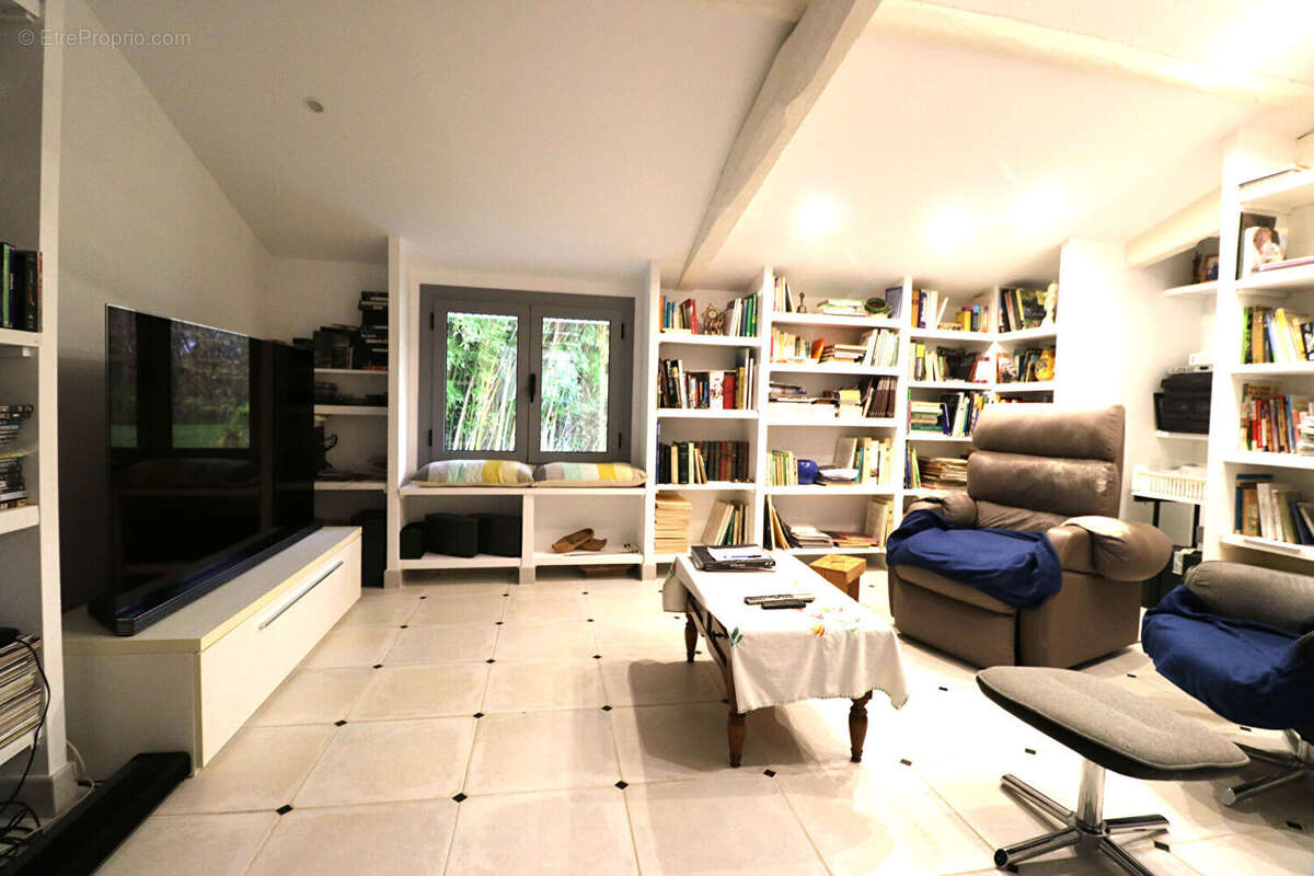 Maison à SAINT-MARTIN-DE-HINX