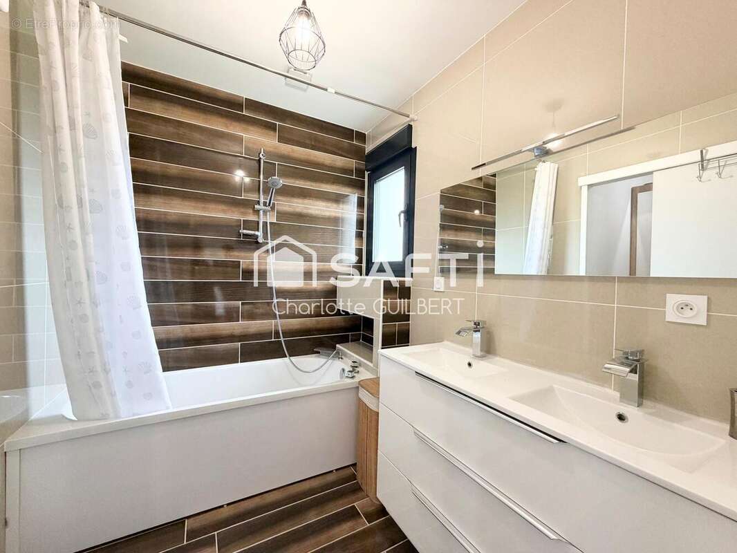Maison 112 m² à Casteljaloux  - photo 7