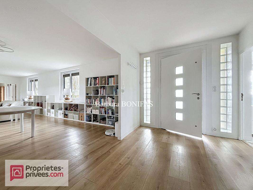 Maison à SAINT-SULPICE