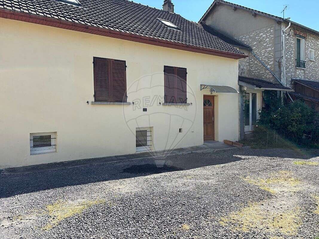 Maison à SALINS