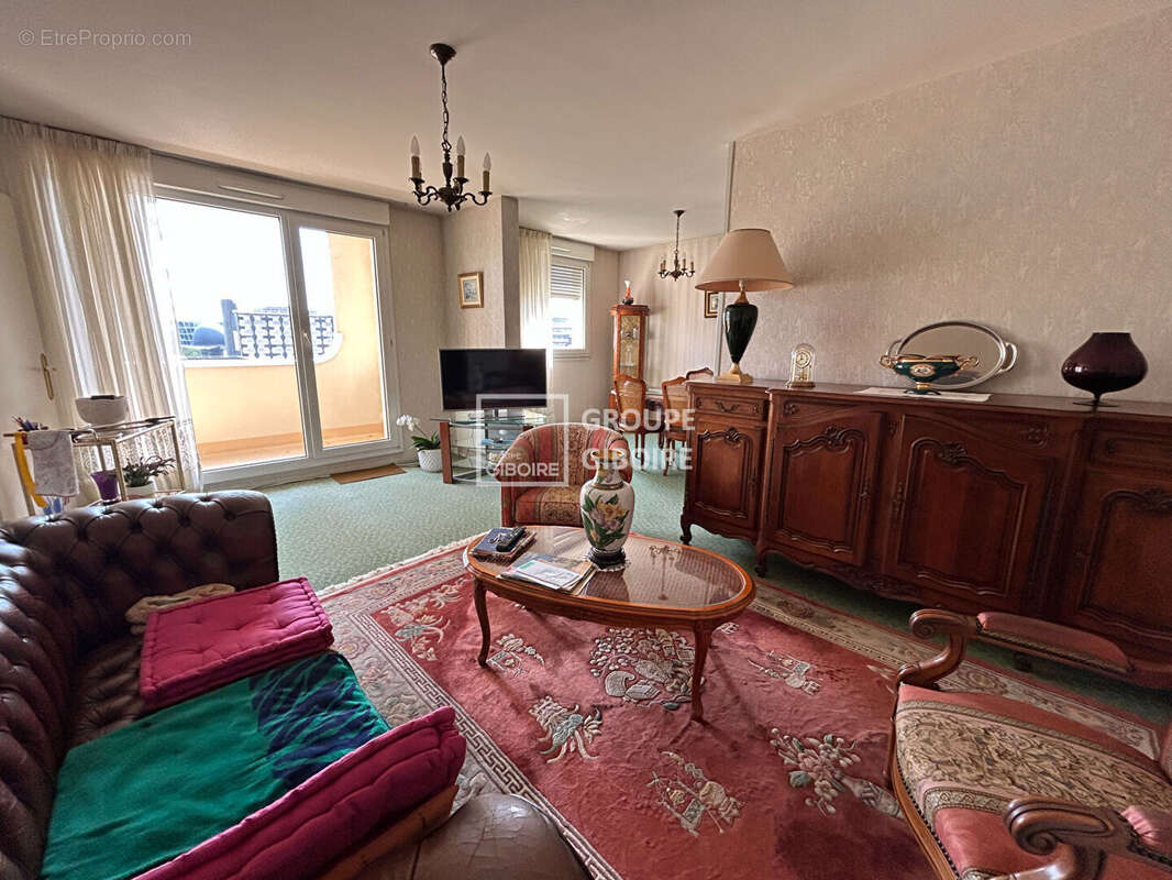 A VENDRE *EXCLUSIVITE GIBOIRE* Appartement Rennes 4 pièce(s) 79 m2 - photo 2