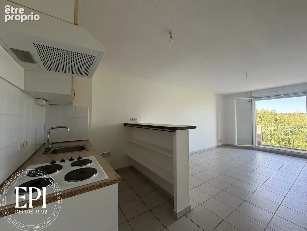 CARCASSONNE   T3 lumineux avec balcon, vue dégagée et 2 parkings - photo 8