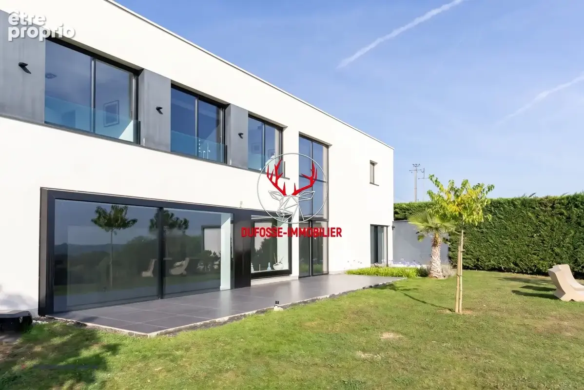 Photo Maison à Charnay-Les-Macon au prix de 1 295 000€