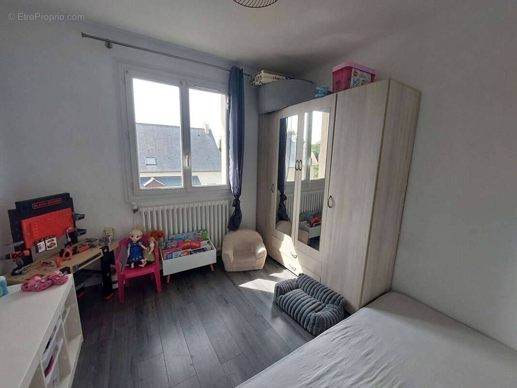 Maison sur sous-sol LA BAUSSAINE bourg - photo 5