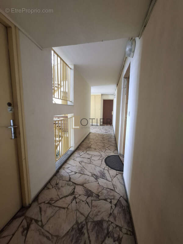 Appartement à BEZIERS
