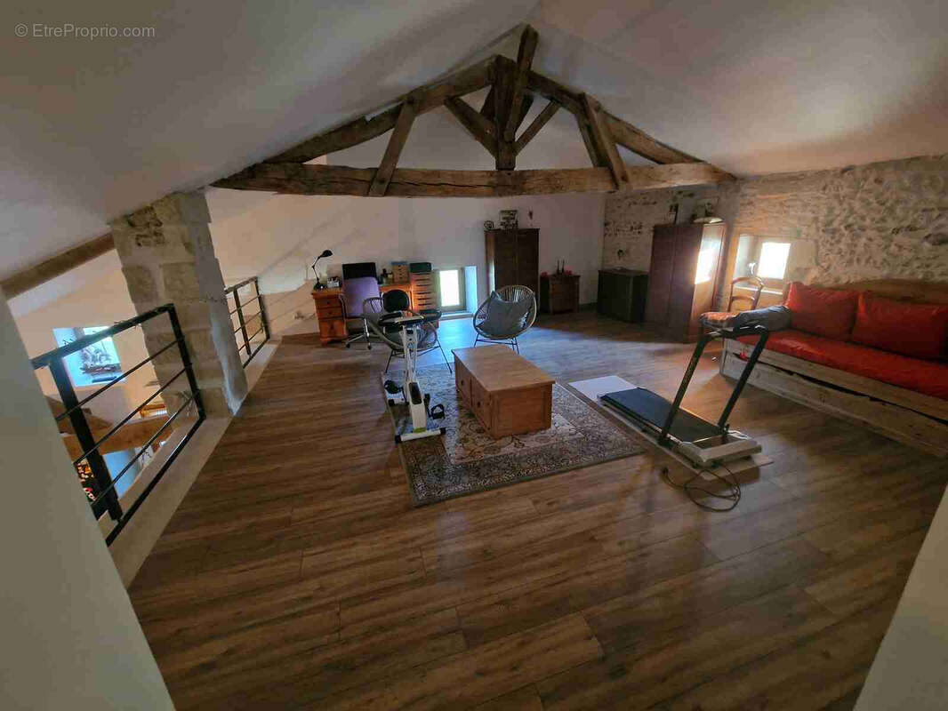 Maison à MIRAMBEAU